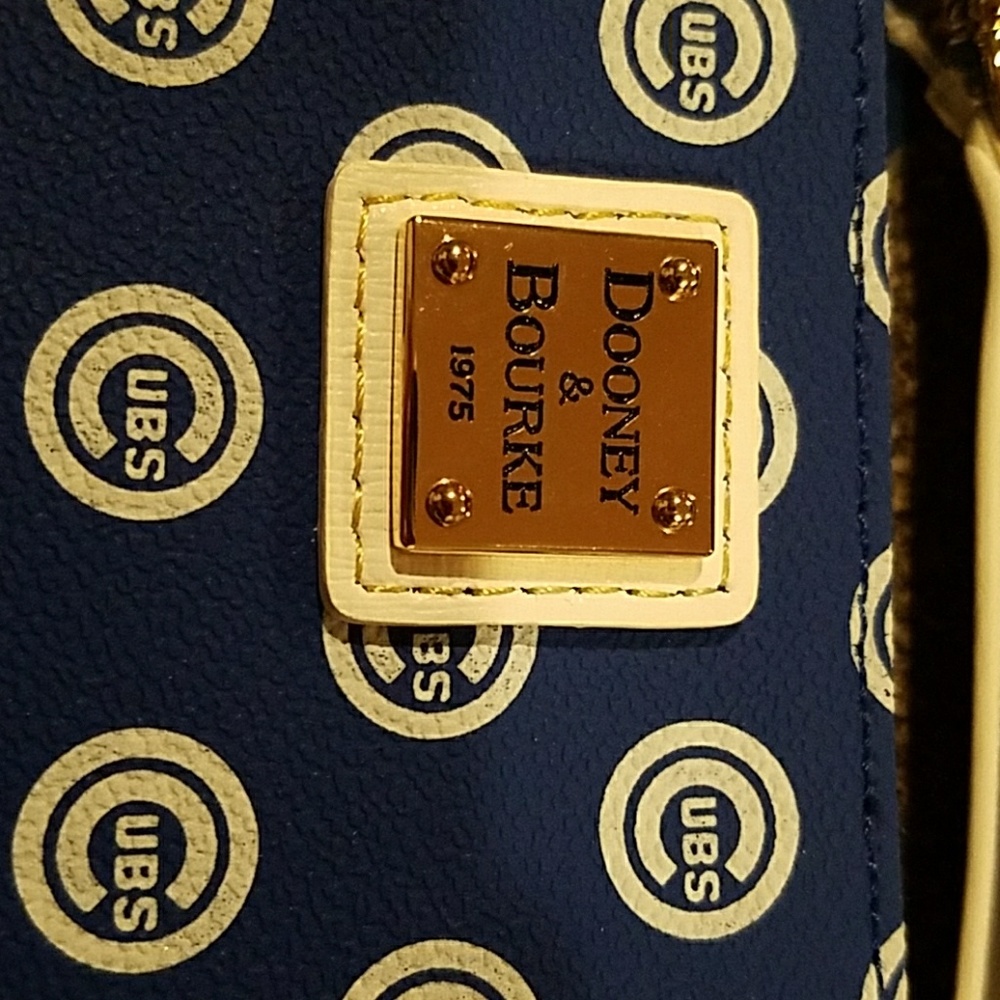 NWT Dooney and Bourke Chicago cubs wristlet - Picture 2 of 5
